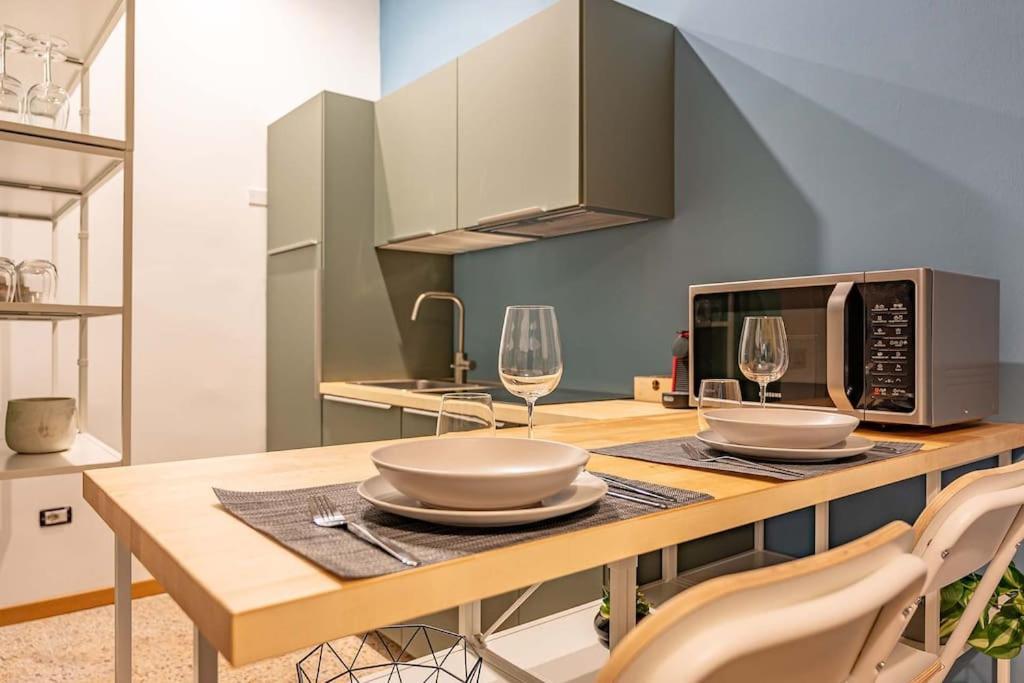 Guest Planet - Cozy Housing Porta Romana M3 มิลาน ภายนอก รูปภาพ